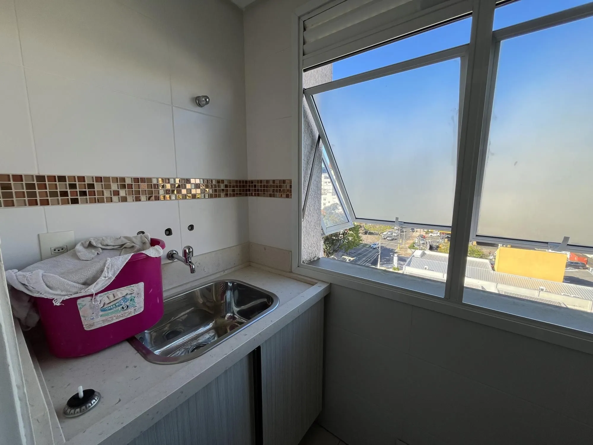 Imagem Apartamento de 2 quartos, suíte e 2 vagas garagem bairro São João Porto Alegre