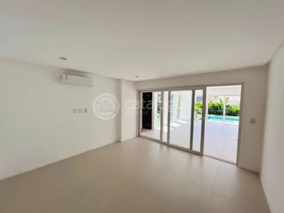 Imagem Mansão de Alto Padrão no Condomínio Flora Boulevard