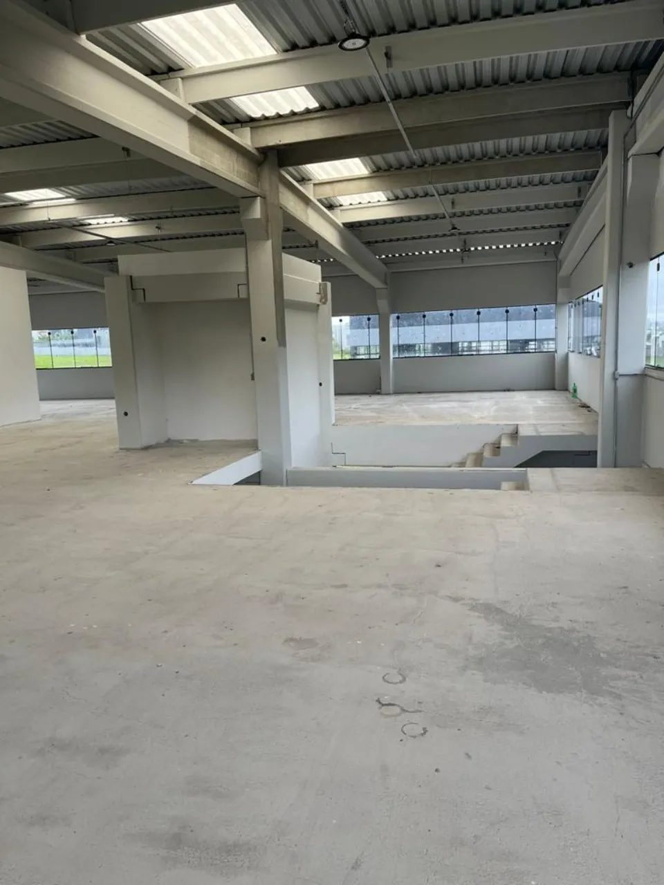 Imagem Barracão Industrial de 954m² em Alphaville Nova Esplanada - Votorantim-SP: Venda ou Locação.