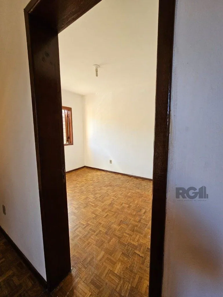 Imagem Casa para Venda - 248.56m², 5 dormitórios, 2 vagas - Teresópolis