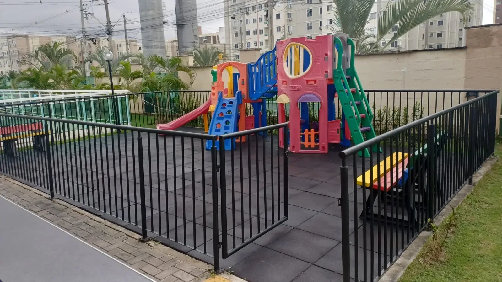 Imagem Apartamento com 2 Quartos para Alugar, 65 m² em Centro - Lauro de Freitas