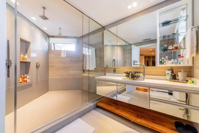 Imagem Apartamento para venda no bairro Moinhos de Vento em Porto Alegre