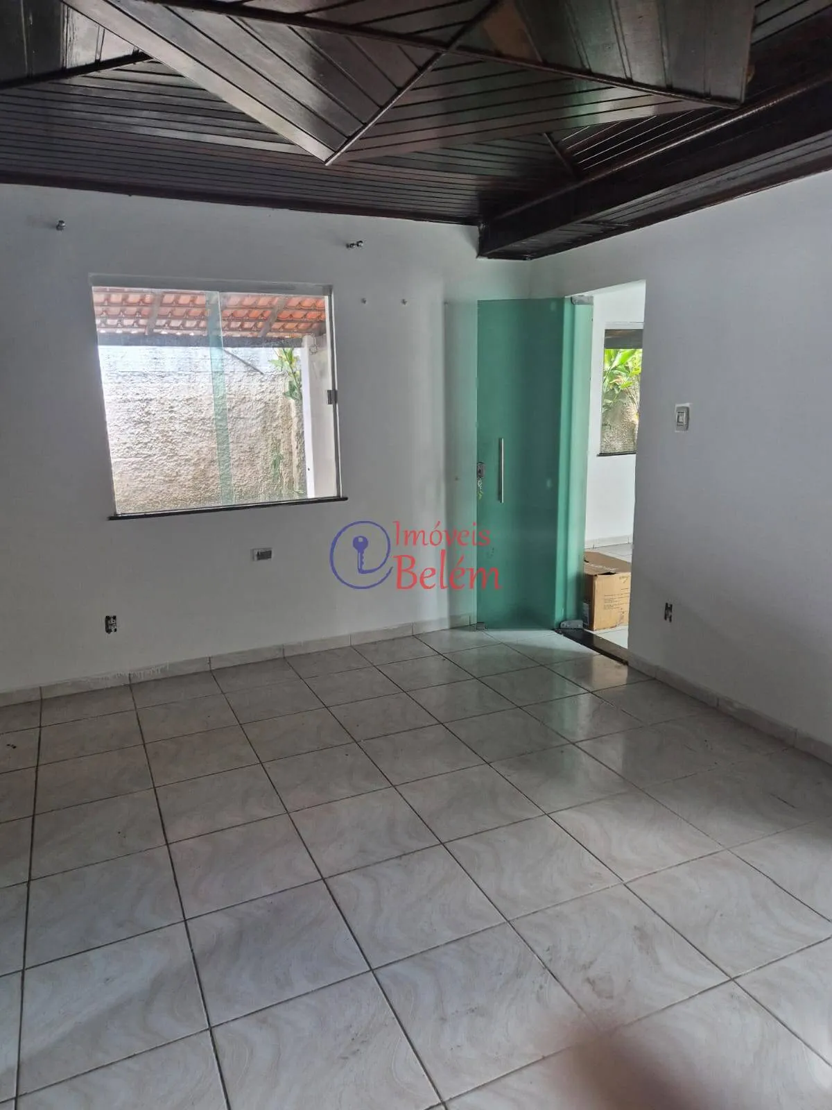 Imagem CASA DE ALTO PADRÃO À VENDA EM ICOARACI - 5 SUÍTES, PISCINA, ENERGIA SOLAR