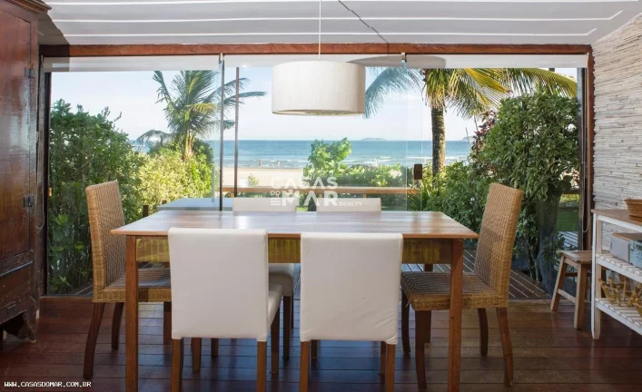 Imagem Casa Frente Mar para Temporada em Armação dos Búzios / RJ no bairro Geribá