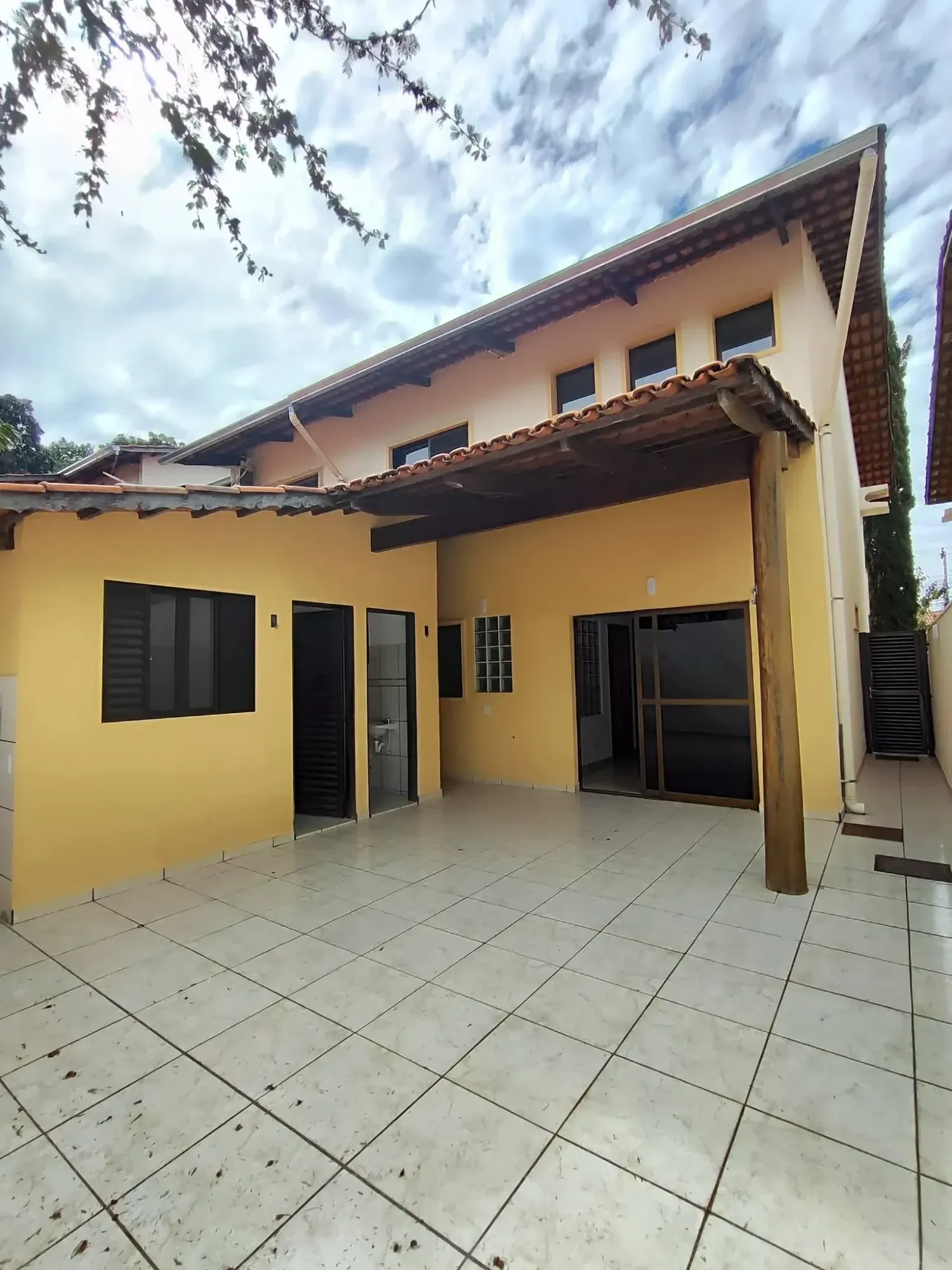 Imagem Sobrado com 3 Quartos à Venda, 150 m² em Jardim Vitória - Goiânia