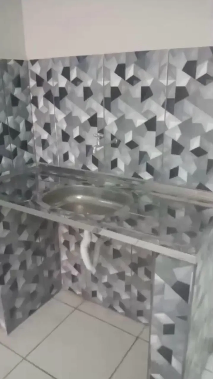 Imagem Aluguel de Sala Comercial de Alto Padrão no Centro de Sorocaba-SP: 1 Sala, 1 Banheiro, 25m²