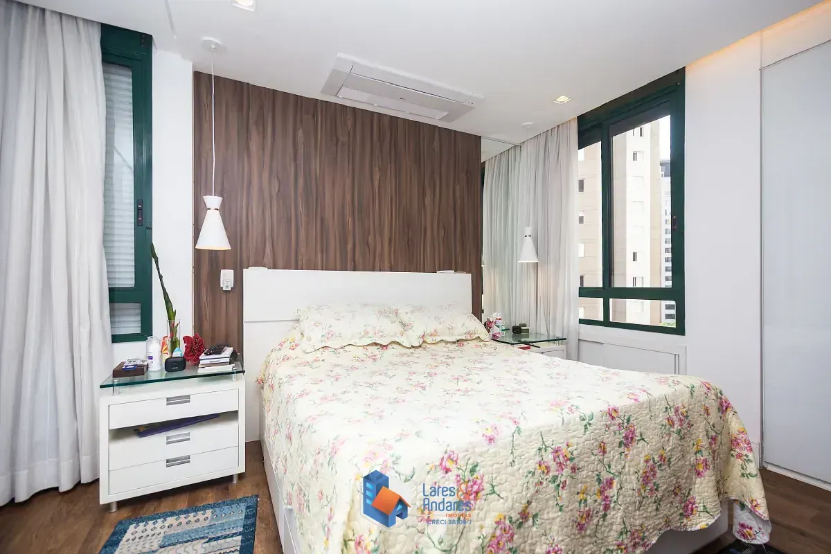 Imagem Apartamento para venda em Moema com 3 quartos, sendo 3 suítes, 121m²