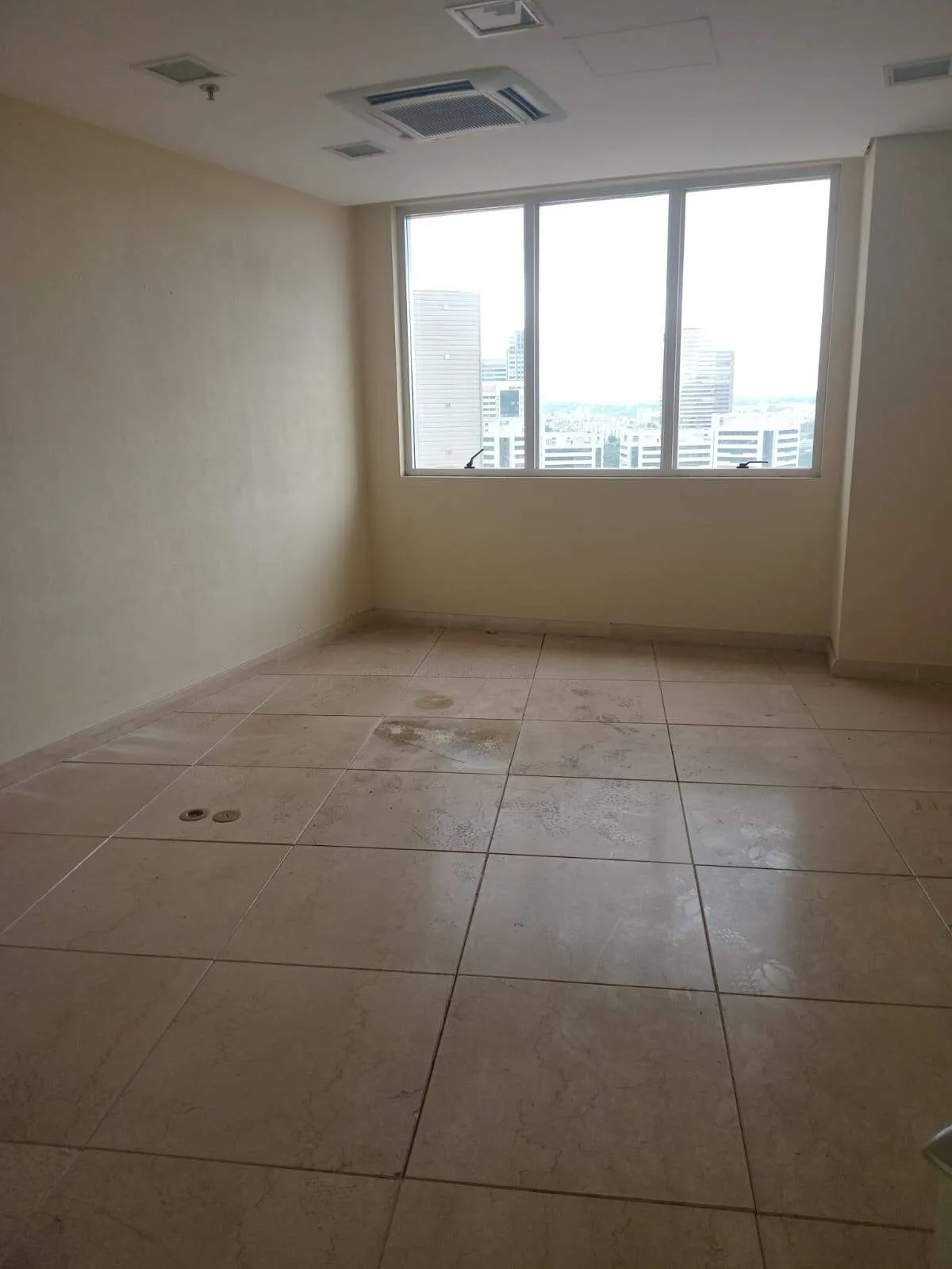 Foto do imóvel Sala Comercial no Centro de Alphaville - 200m², 5 Vagas e Completa Infraestrutura em ALPHAVILLE CENTRO INDUSTRIAL E EMPRESARIAL/ALPHAVILLE., BARUERI - SP