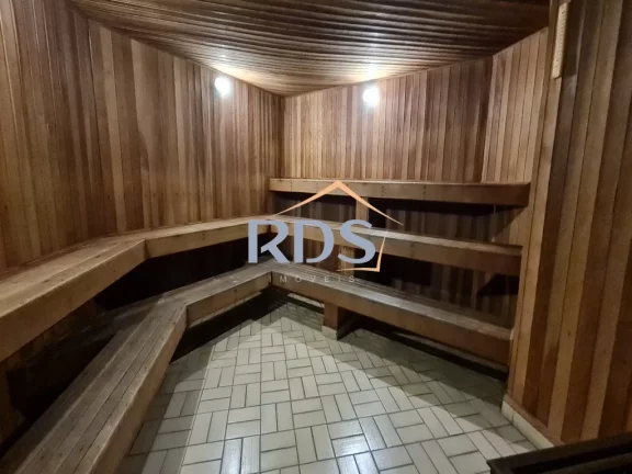 Imagem Vende lindo apartamento de 120m², com 3 dormitórios, sendo 1 suíte e 2 vagas. Totalmente reformado.