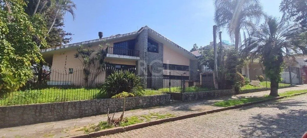 Imagem Casa para Venda - 400m², 4 dormitórios, sendo 1 suites, 4 vagas - Jardim Lindóia