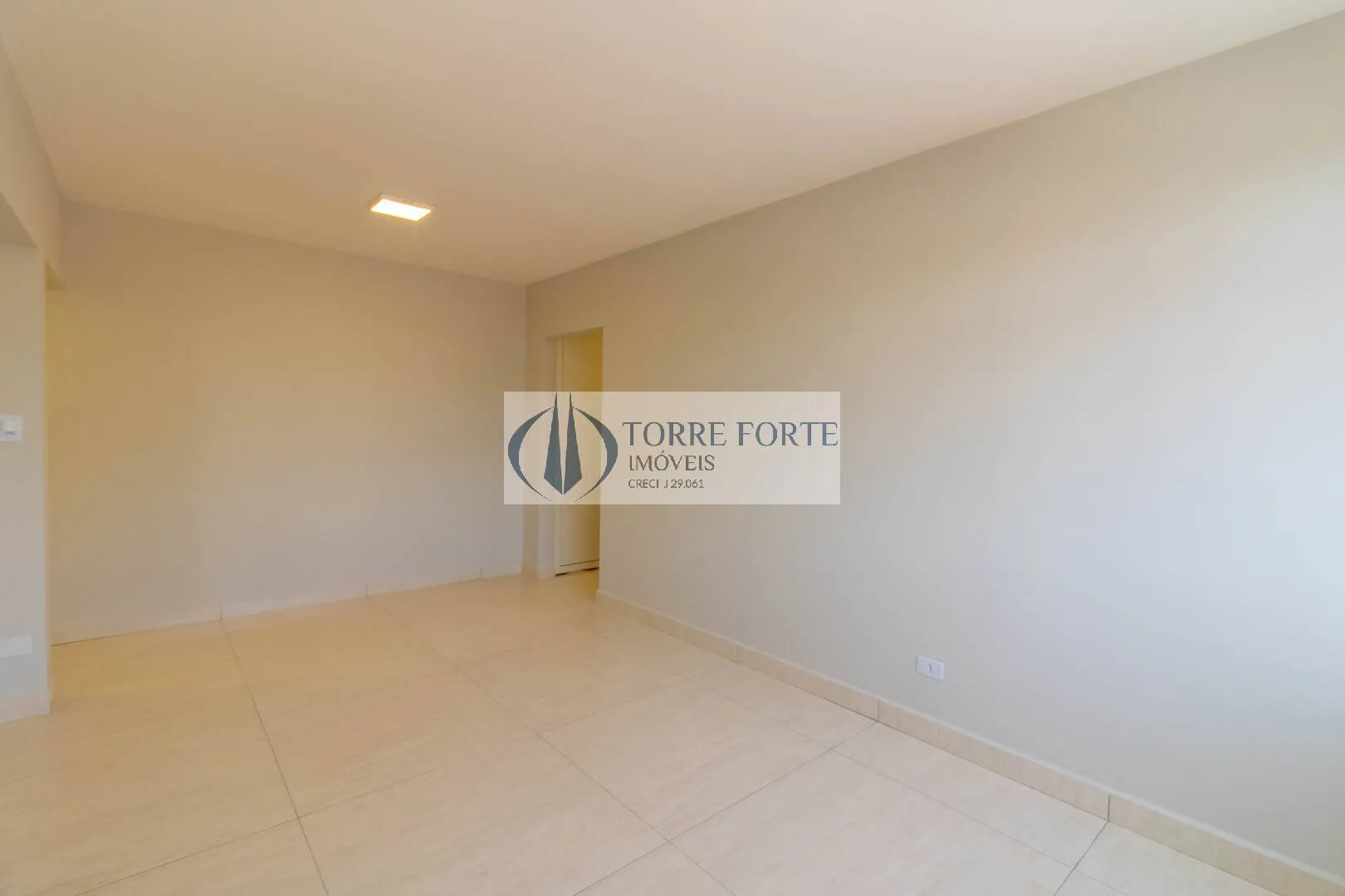 Imagem Lindo apartamento amplo 2 dormitórios, 1 vaga com Manobrista