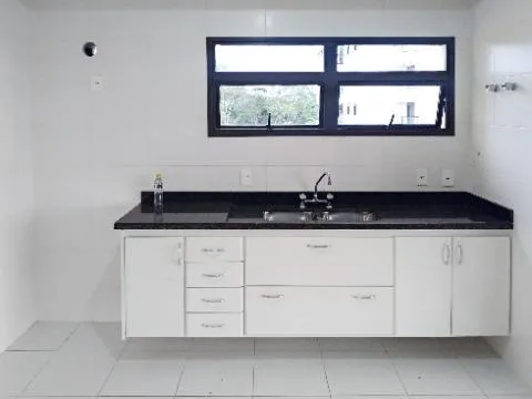 Imagem VENDA DE APARTAMENTO NO CONDOMÍNIO HORIZONTES, EM ARUJÁ/SP, 193m² com 03 suítes, suíte master, sala ampla com varanda gourmet e 04 vagas. CONSULTE-NOS
