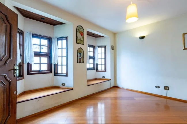Imagem Casa Sobrado no Alto da Lapa 191m² com3 Dormitórios (1 Suíte) com versátil casa no fundo do terreno ( home office) e 2 vagas