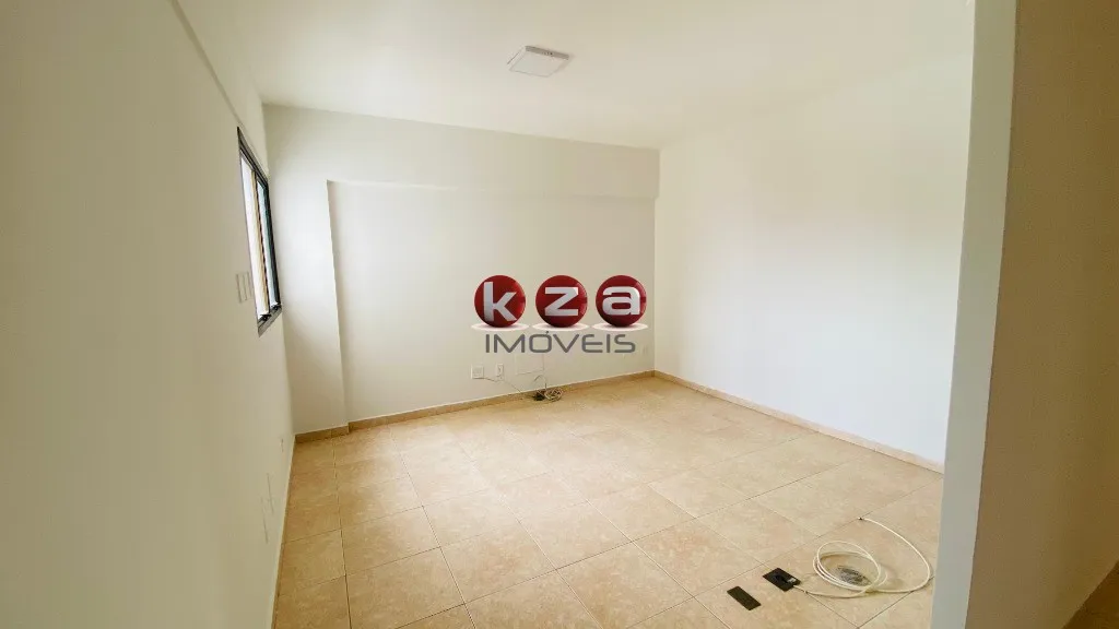 Imagem Sala Comercial de Alto Padrão no Centro de Valinhos-SP: 1 sala, 2 banheiros, 2 vagas, 105m². Venha conferir!