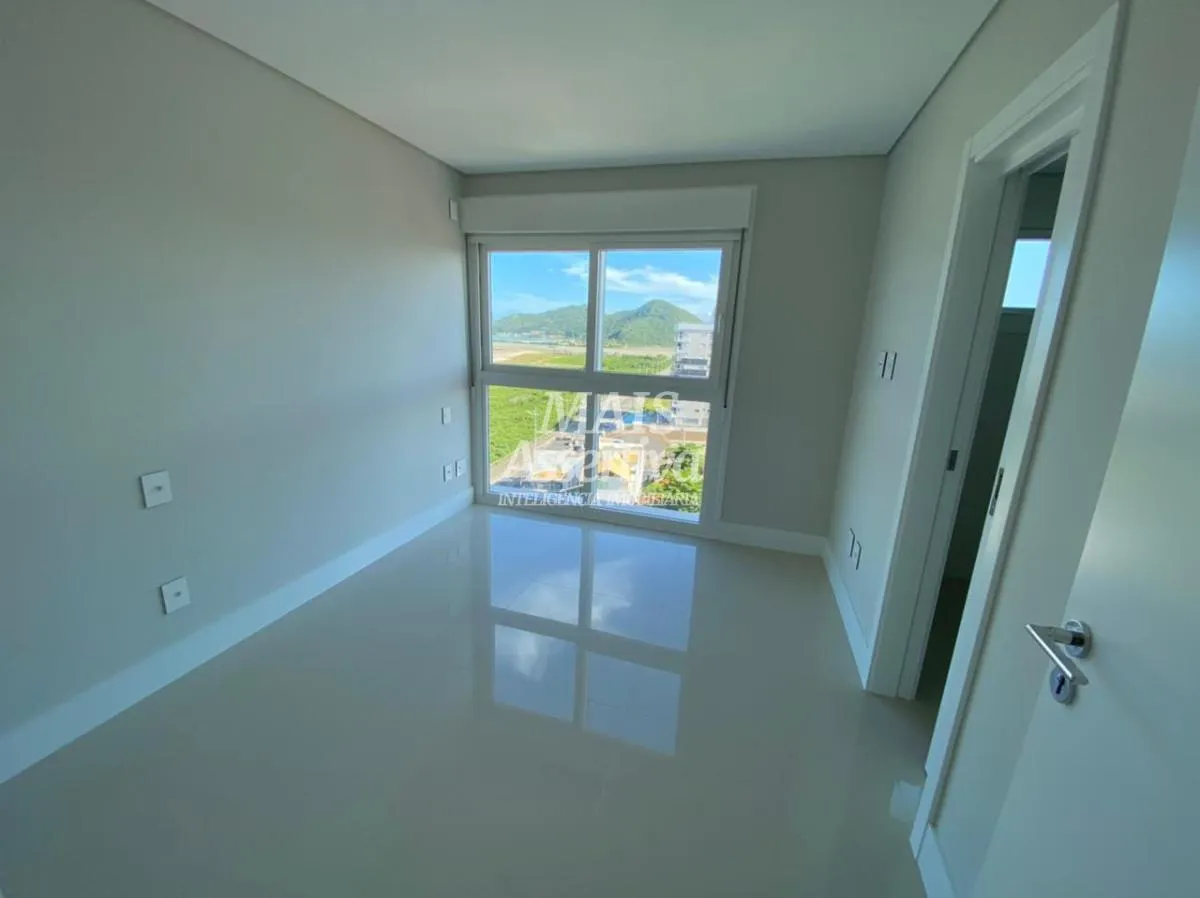 Imagem Apartamento para Venda em Navegantes / SC no bairro São Pedro