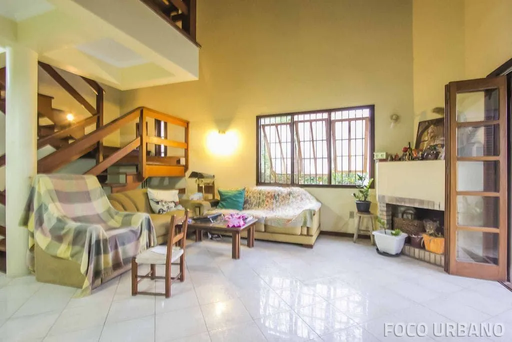 Imagem Casa 3 dormitórios à venda no Bairro Parque Santa Fé - Porto Alegre