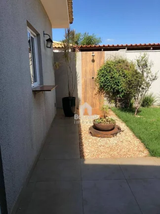 Imagem Casa com 3 dormitórios para alugar, 150 m² por R$ 2.940,00/mês - Araporã - Araporã/MG