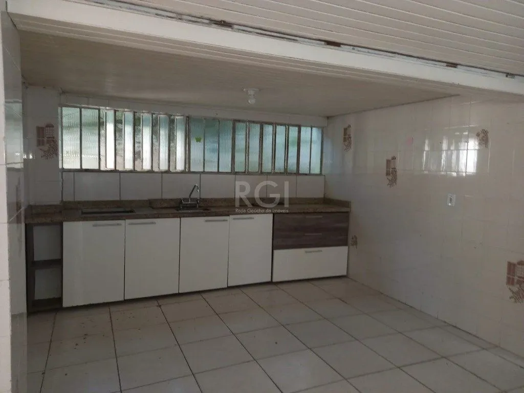 Imagem Casa para Venda - 345.22m², 3 dormitórios, 3 vagas - Teresópolis