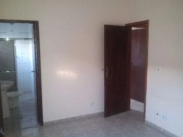 Imagem Casa à venda 3 Quartos, 1 Suite, 6 Vagas, 150M², Conjunto Habitacional Terra dos Ipês II (Fase II), Pindamonhangaba - SP
