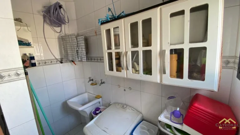 Imagem Apartamento à Venda por R$450.000,00 na Vila Caiçara a 200m da praia - Praia Grande