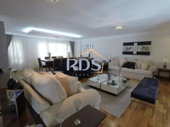 Imagem Vende um luxuoso e confortável apartamento Garden duplex com 540m² de área útil, no piso superior tem 3 suítes