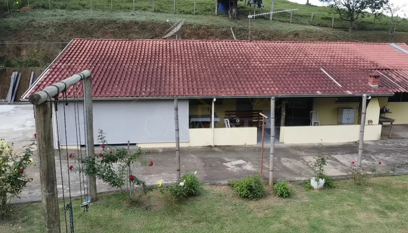 Imagem Sítio 4,17 ha à venda em Santana de Caldas, Caldas