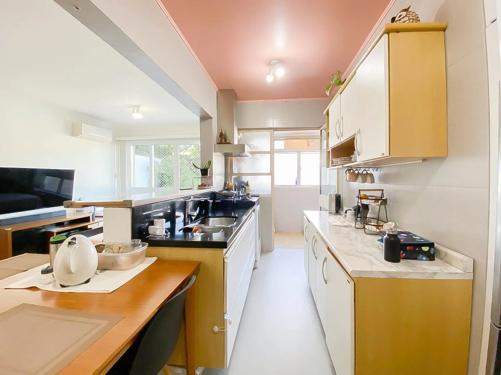 Imagem Apartamento 2 Dormitórios com Suíte, Closet, Escritório e Garagem no Rio Branco