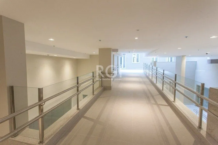 Imagem Conjunto/Sala para Venda - 61.39m², 0 dormitórios, 1 vaga - Moinhos De Vento