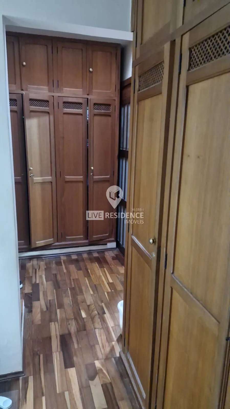 Imagem Vende-se Casa no Centro da cidade de Itatiba SP com terreno 250m²