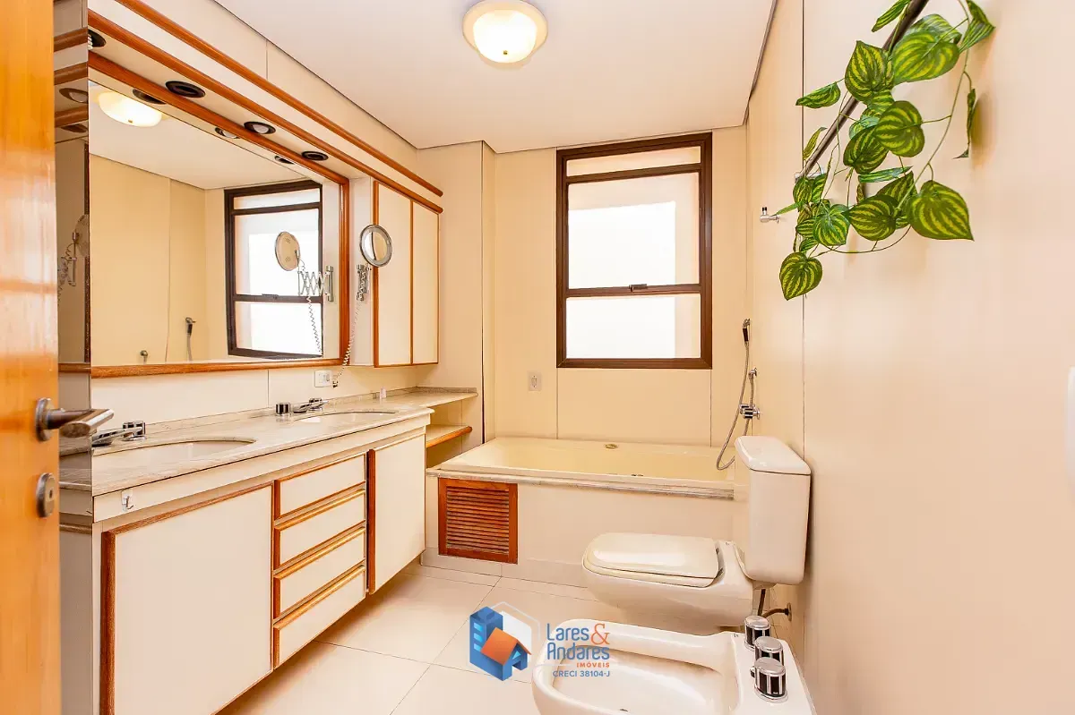 Imagem Apartamento para venda em Brooklin com 4 quartos, sendo 2 suítes, 200m²