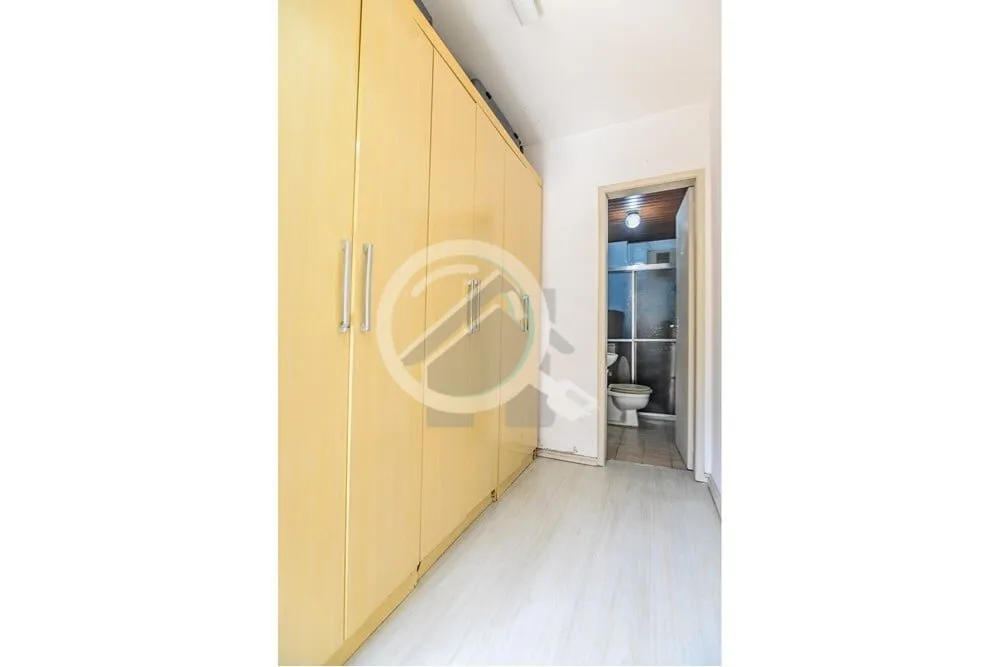 Imagem Amplo Apartamento no Menino Deus ? Com excelente iluminação natural. Espaço e conforto: Com 101 m...