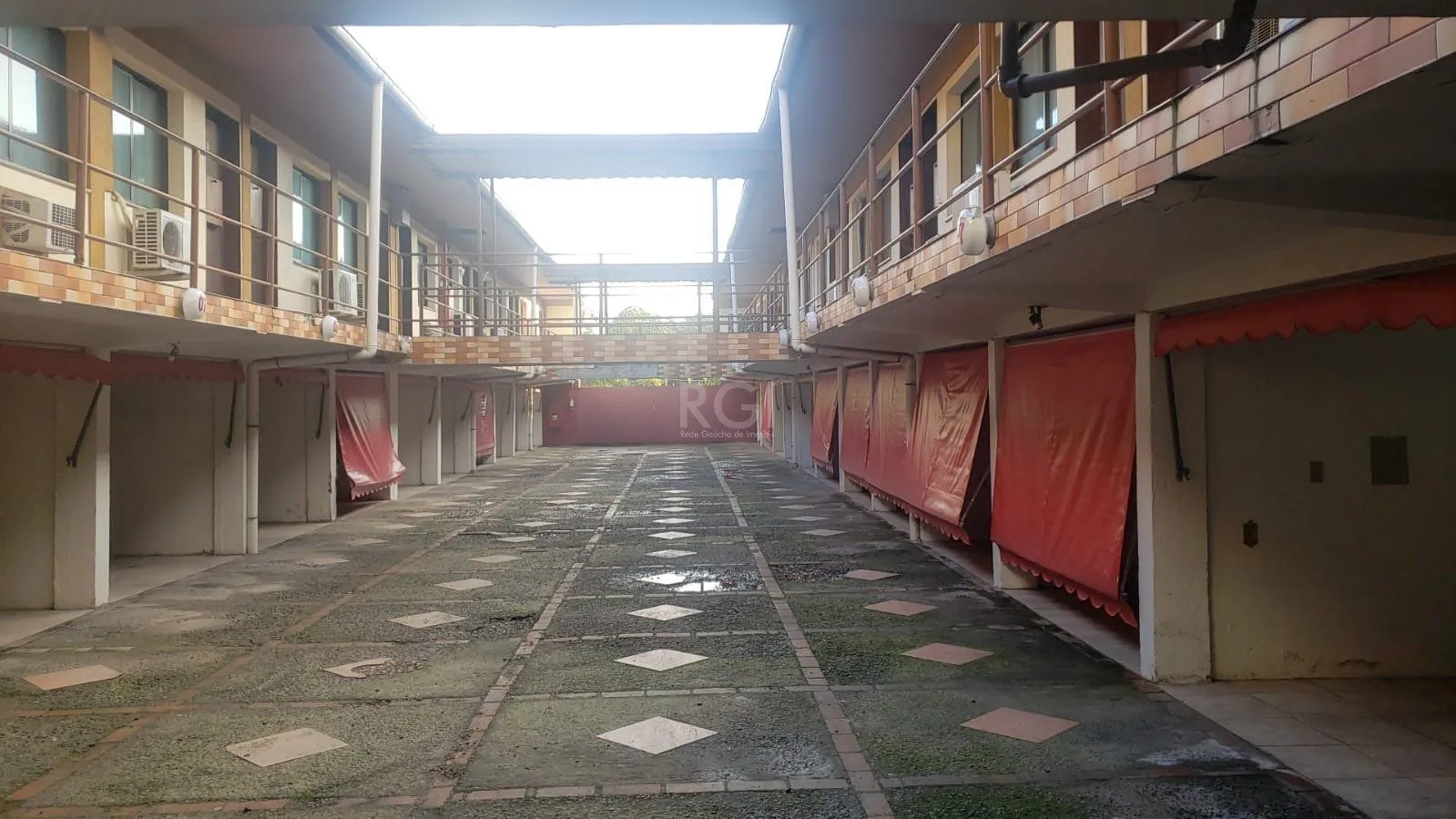 Imagem Predio para Venda - 660m², 0 dormitórios, Sarandi