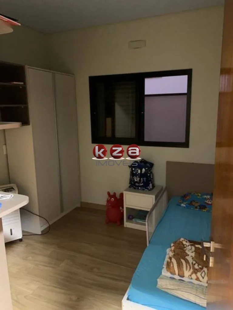 Imagem Casa para venda no Condomínio Portal do Jequitibá em Valinhos-SP: 3 quartos, 3 suítes, 1 sala, 4 banheiros, 2 vagas de garagem, 180 m².