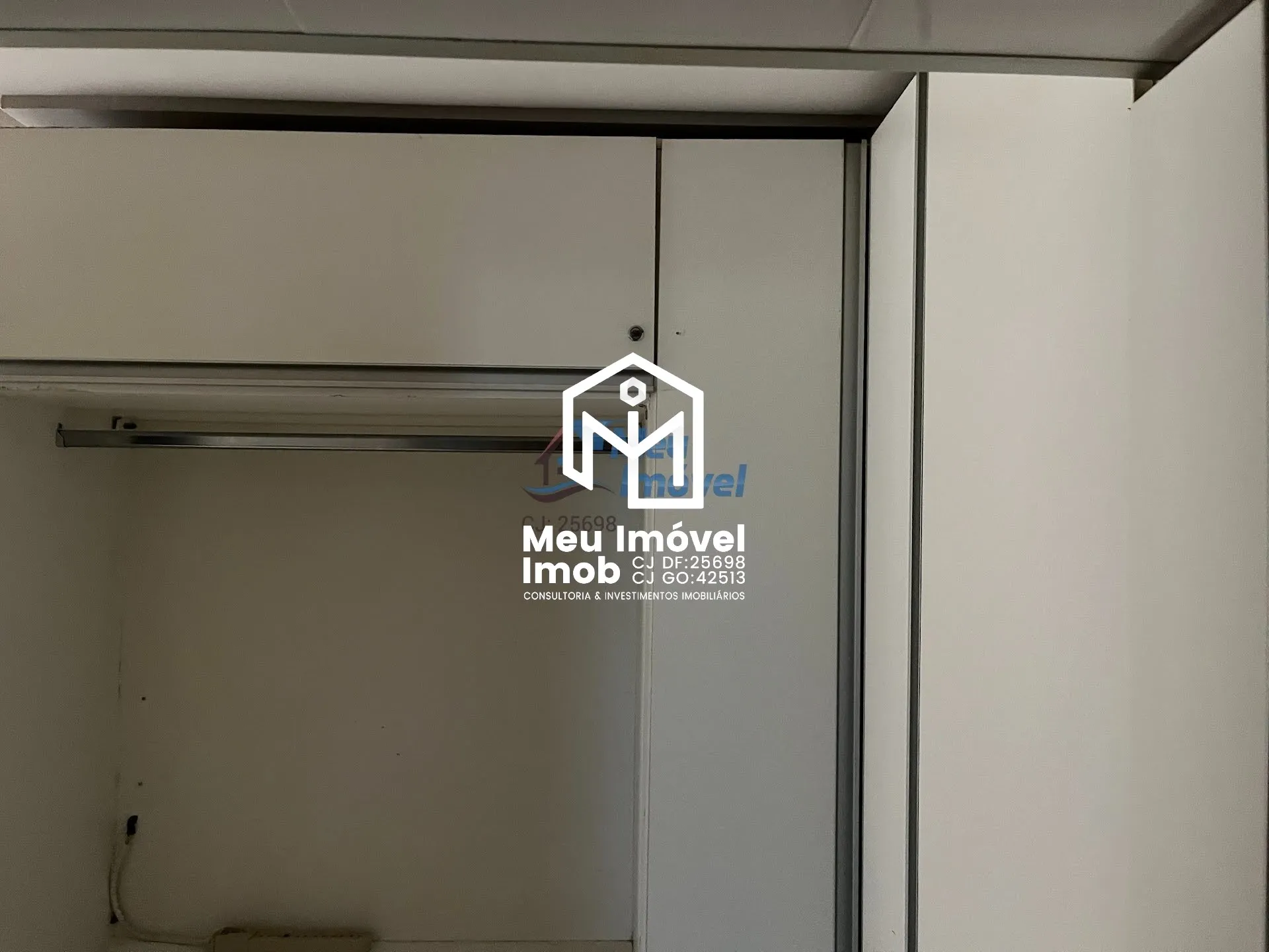Imagem Rua 21 Ed. Le Grand Valle 3 Quartos 1 Suíte 1 Vaga 119m² Reformado Armários FGTS