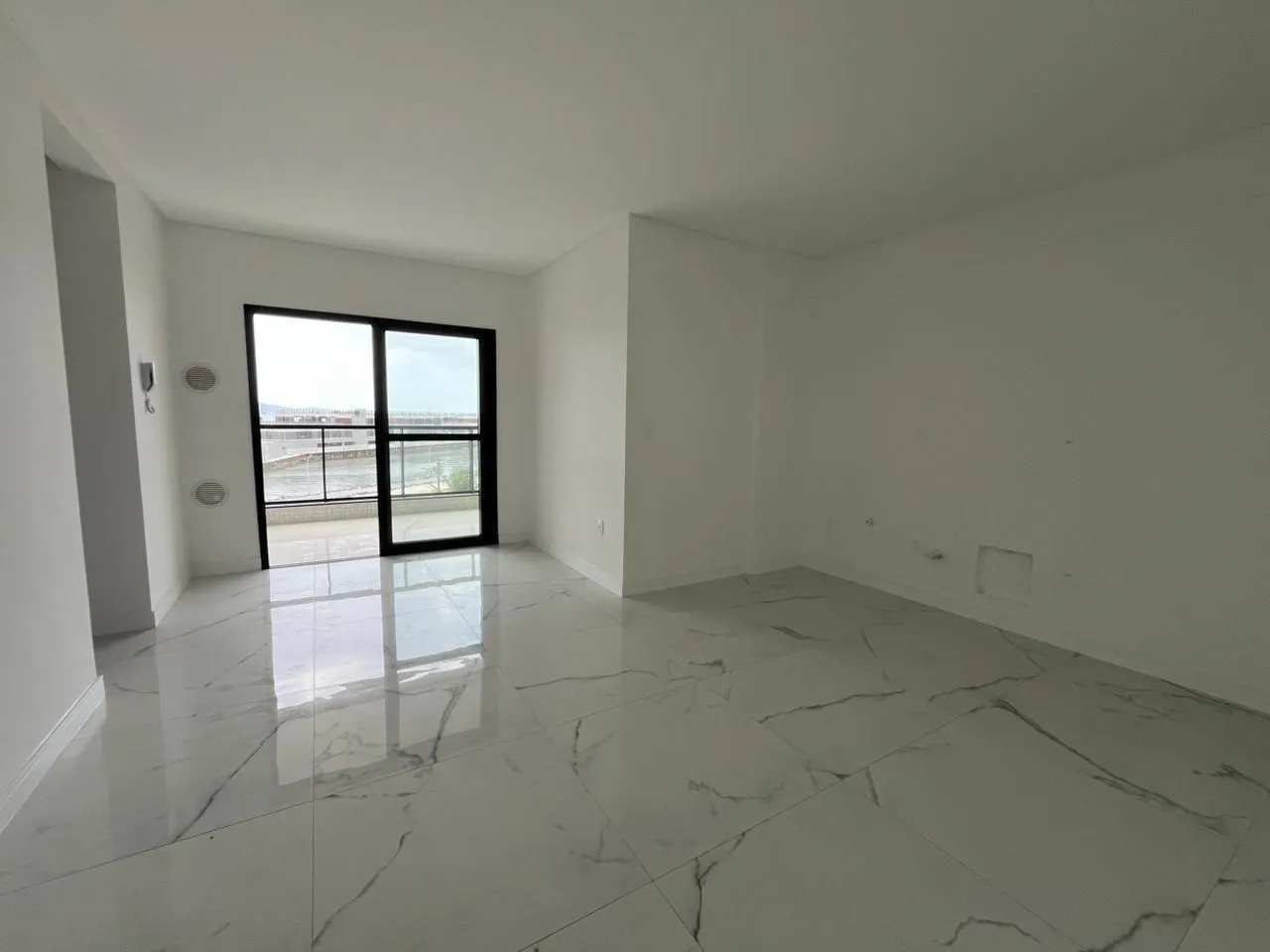 Imagem Apartamento com vista para o mar à venda com 84m2 por R$ 3.000.000,00