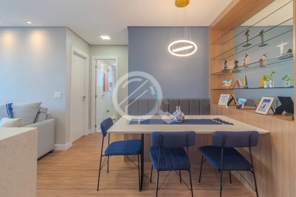 Imagem Lindo apartamento de dois Dormitórios, todo decorado por arquiteta renomada. O banheiro da Suíte f...