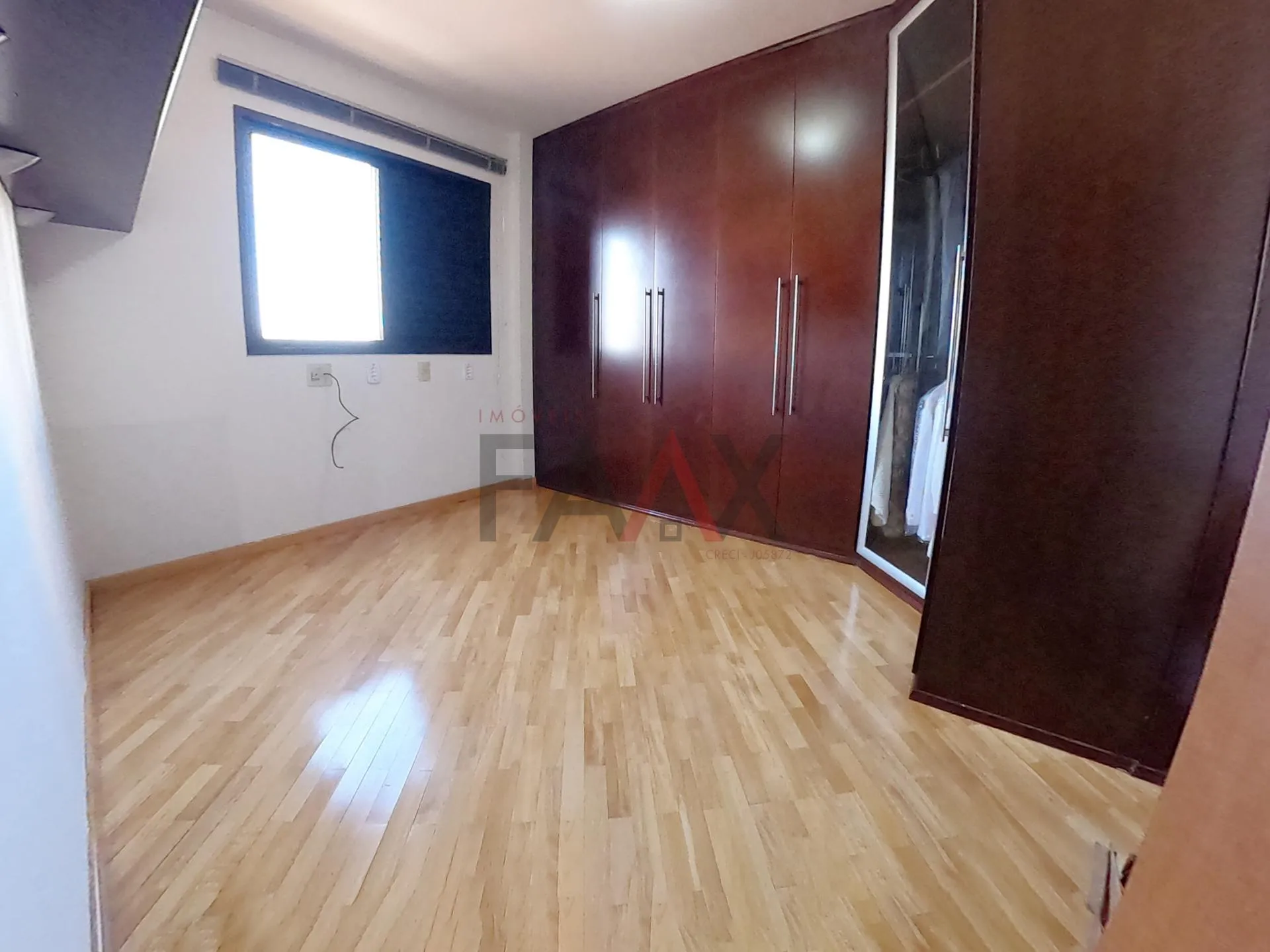 Imagem Apartamento à venda no Edifício Bourbon em frente ao Teatro Municipal no centro