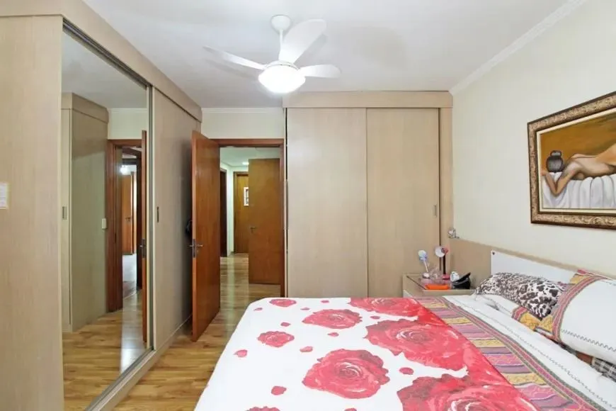 Imagem Apartamento com 159m², localizado no bairro Bela Vista em Porto Alegre/RS.