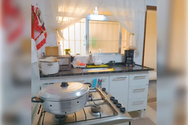 Imagem EXCELENTE SOBRADO REFORMADO - 3 dorms (1 suíte) garagem para 3 carros, no Jardim São Judas Tadeu!
