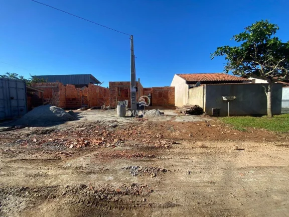 Imagem Casa Geminada com 2 quartos à Venda, Quinta dos Açorianos - Barra Velha