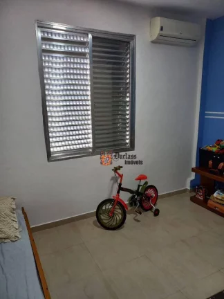 Imagem Apartamento com 2 dormitórios à venda, 79 m² por R$ 280.000 - Catiapoã - São Vicente/SP