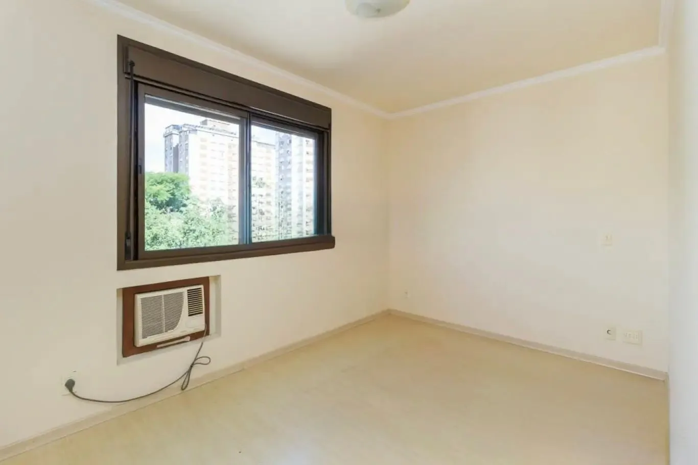 Imagem Apartamento 3 dormitórios em frente ao Estádio Beira Rio