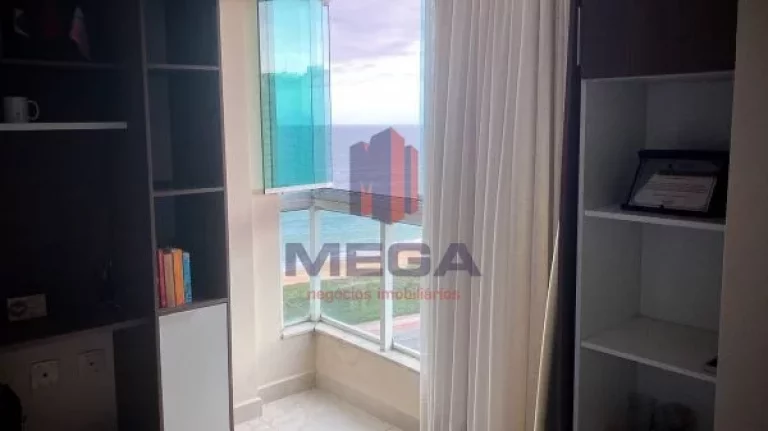 Imagem Apartamento 3 Quartos com 1 Suíte - Frente para o Mar Com Preço de 2 Quartos