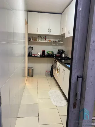 Imagem (PERMUTA) Sobrado 03 quartos c/suíte, no Santa Cândida em Curitiba PR