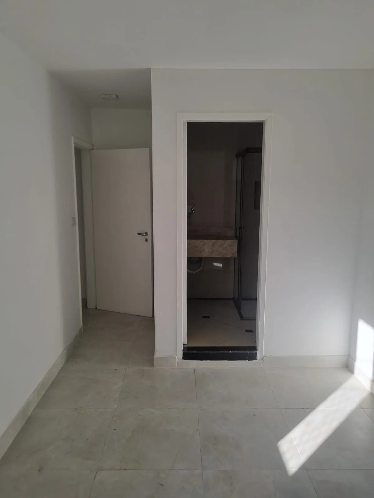 Imagem VENDO LINDO SOBRADO NO RESIDENCIAL INGAÍ!