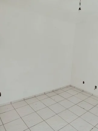 Imagem Sobrado com 180 m² 3 Dormitorios sendo 1 Suite 2 vagas de Gargens