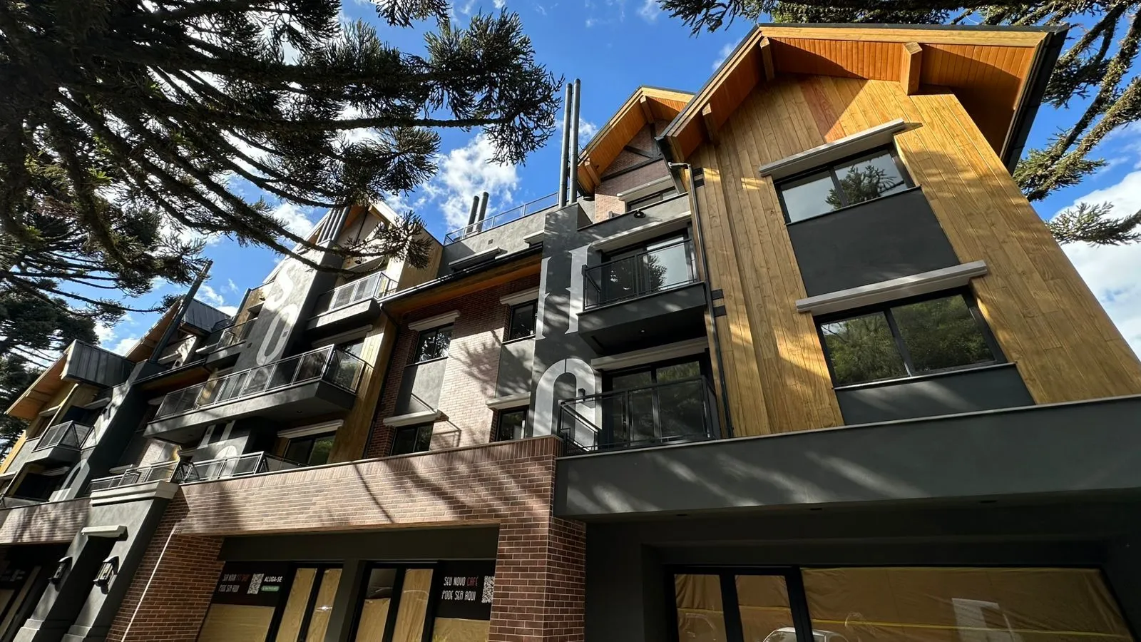 Imagem Apartamento à venda em Gramado, Centro, com 2 quartos, 73.58m2