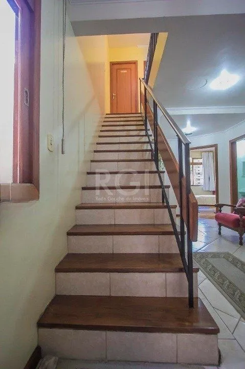 Imagem Casa para Venda - 400m², 6 dormitórios, sendo 1 suites, 3 vagas - Santana