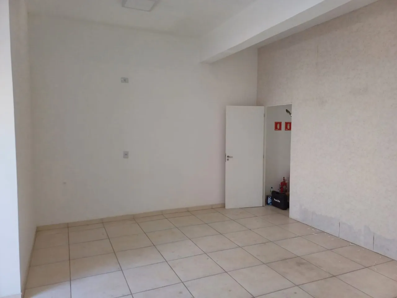 Imagem SALA COMERCIAL em SOROCABA - SP, PARQUE DOS EUCALIPTOS