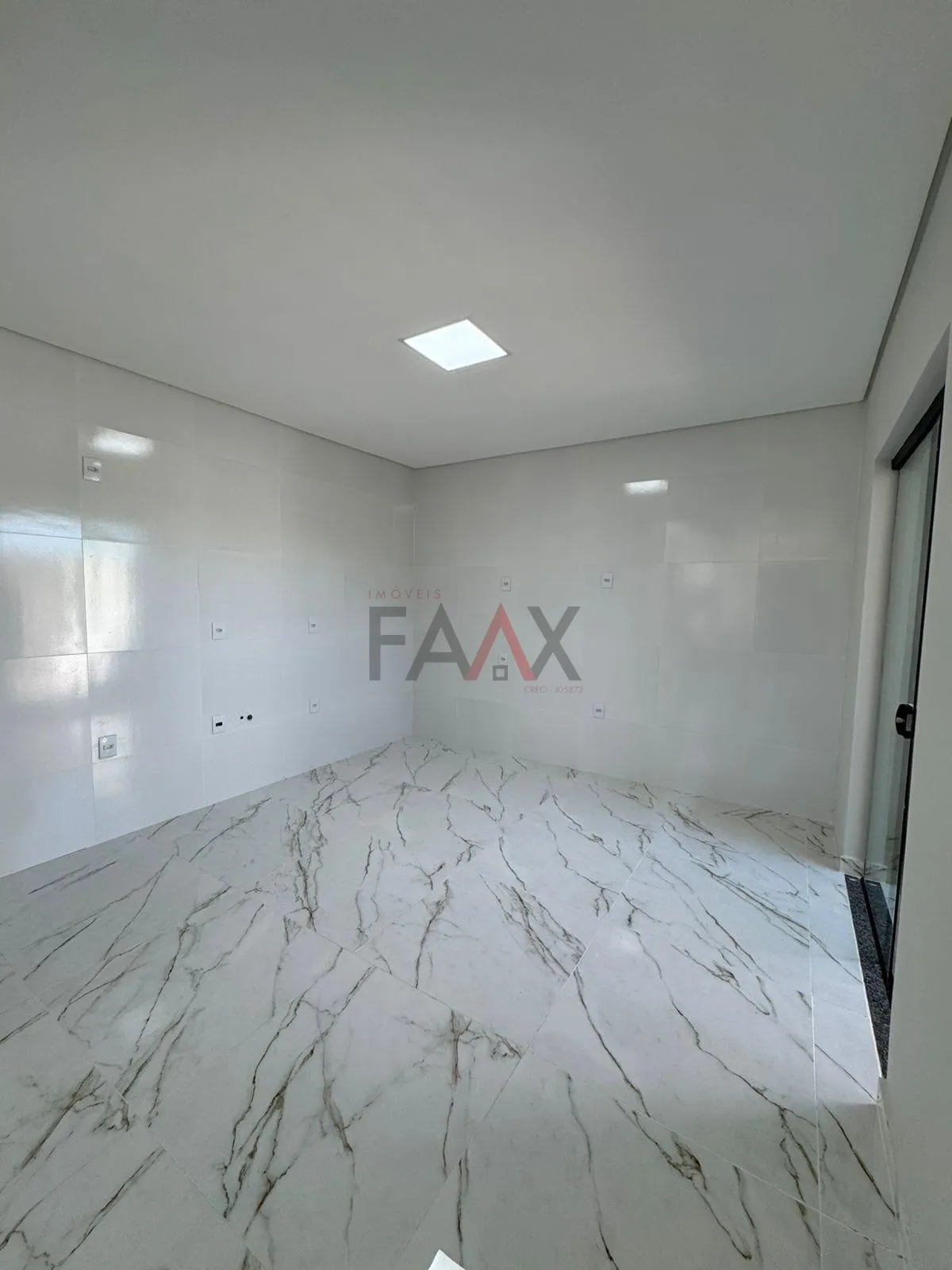 Imagem Sobrado com 4 dormitórios à venda, BOQUEIRÃO, GUARAPUAVA - PR